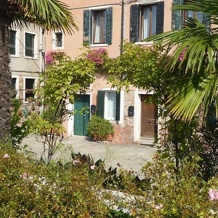 Sestiere Dorsoduro, A Due Passi Da Zattere Apartment เวนิส ภายนอก รูปภาพ